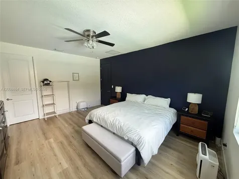 2945 SE 3rd Street Homestead FL 33033