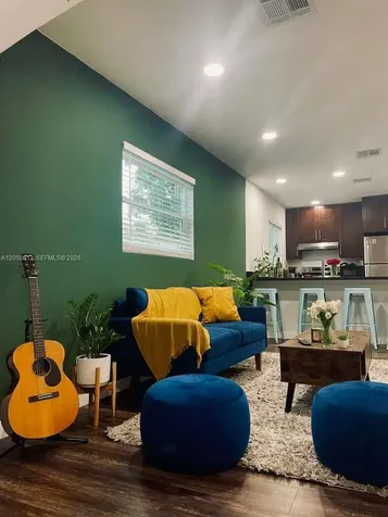 22 NW 14th Avenue Dania Beach FL 33004