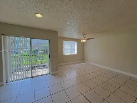 1253 SW 46th Avenue Pompano Beach FL 33069