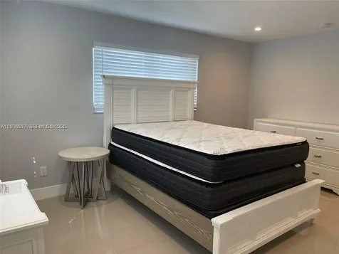 15201 NE 6th Avenue Miami FL 33162