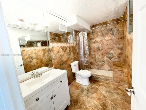 600 NE 36th Street Miami FL 33137