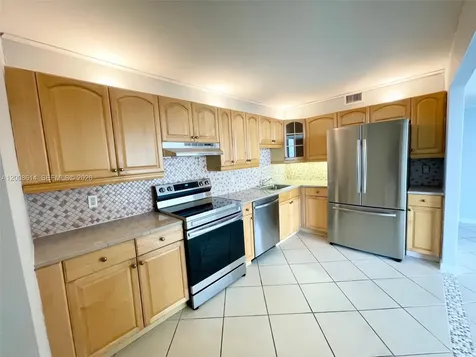 600 NE 36th Street Miami FL 33137