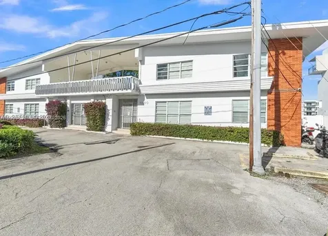 8080 Tatum Waterway Drive Miami Beach FL 33141