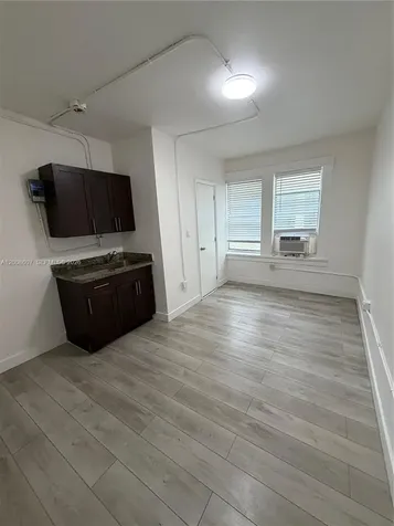 967 SW 5th Street Miami FL 33130