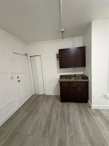 967 SW 5th Street Miami FL 33130