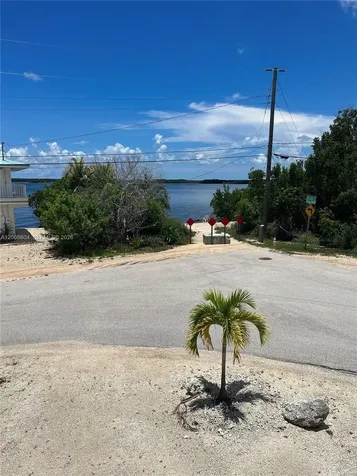16 Shoreland Drive Key Largo FL 33037
