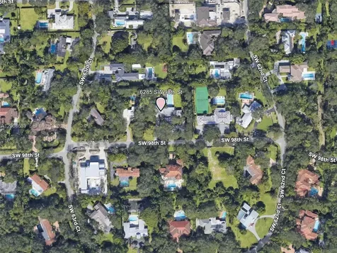 6285 SW 98th Street Pinecrest FL 33156