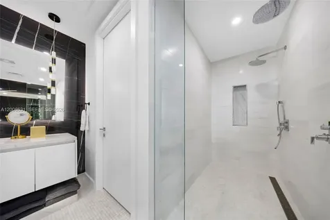 700 NE 26th Terrace Miami FL 33137
