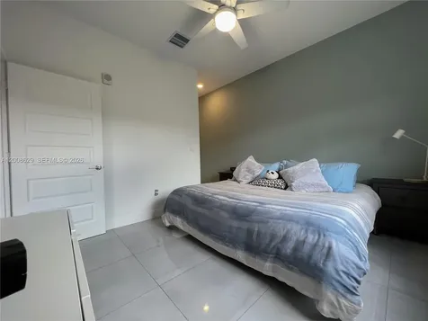 7825 NW 104th Avenue Doral FL 33178