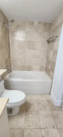 170 SE 14th Street Miami FL 33131