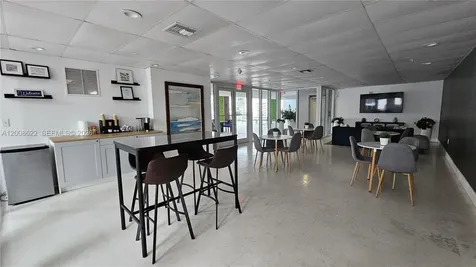 170 SE 14th Street Miami FL 33131