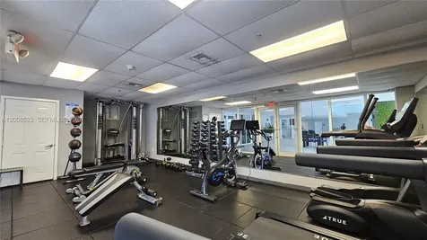 170 SE 14th Street Miami FL 33131