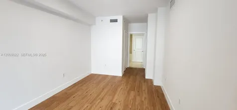 170 SE 14th Street Miami FL 33131