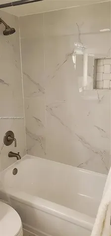 9720 S Hollybrook Lake Drive Pembroke Pines FL 33025