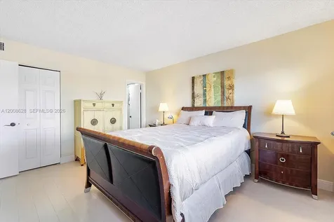 1770 S Ocean Boulevard Lauderdale By The Sea FL 33062