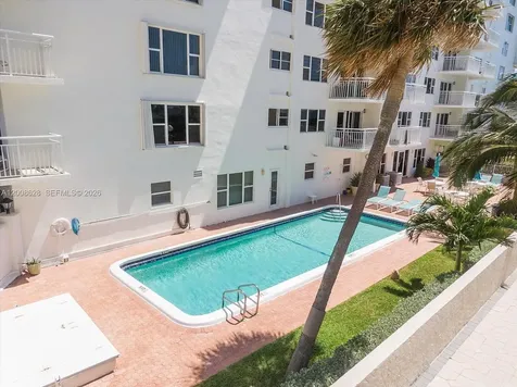 1770 S Ocean Boulevard Lauderdale By The Sea FL 33062