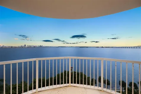 1420 Brickell Bay Drive Miami FL 33131