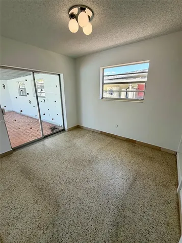 5373 W 10th Court Hialeah FL 33012