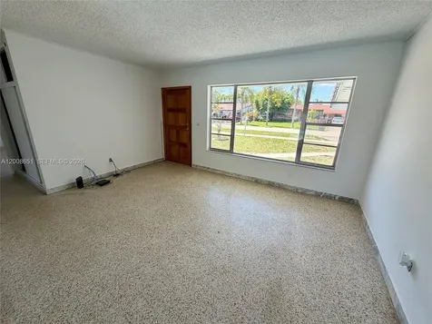 5373 W 10th Court Hialeah FL 33012