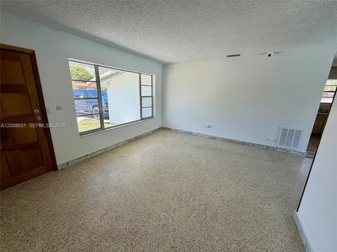 5373 W 10th Court Hialeah FL 33012