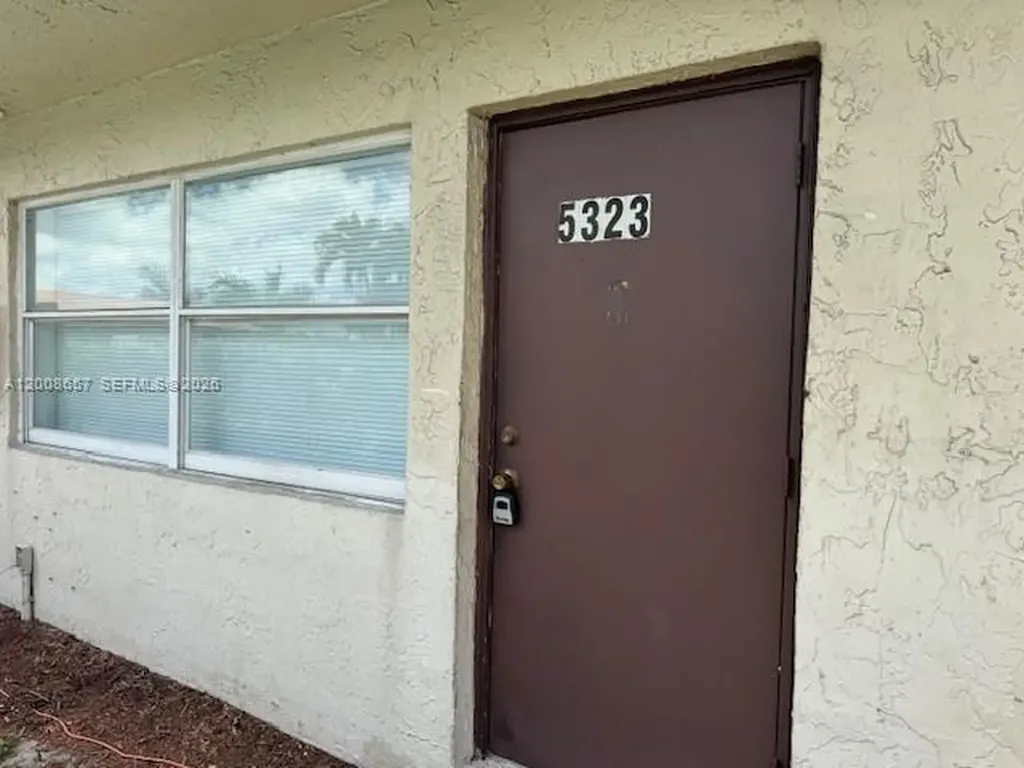5323 NW 24th Street Lauderhill FL 33313