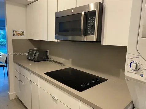881 Ocean Drive Key Biscayne FL 33149