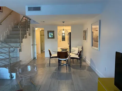 881 Ocean Drive Key Biscayne FL 33149