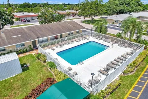 563 SW Kathy Court Margate FL 33068