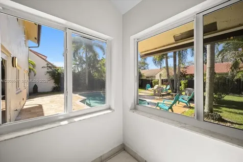 2560 Bass Way Cooper City FL 33026