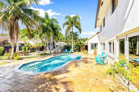 2560 Bass Way Cooper City FL 33026