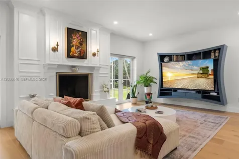 8220 SW 182nd Street Palmetto Bay FL 33157