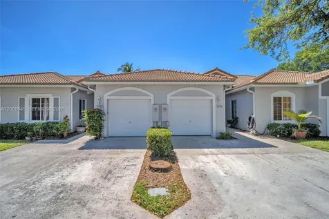 4266 SW 10th Place Deerfield Beach FL 33442