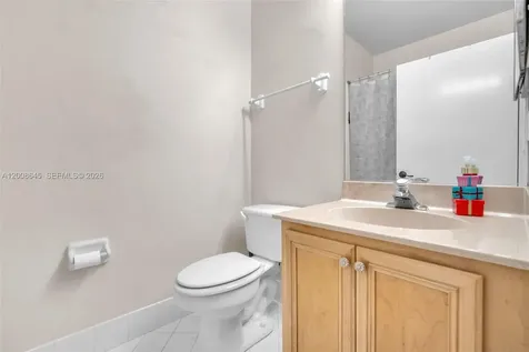 4266 SW 10th Place Deerfield Beach FL 33442