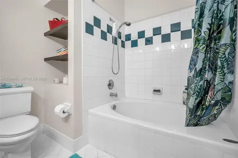 4266 SW 10th Place Deerfield Beach FL 33442