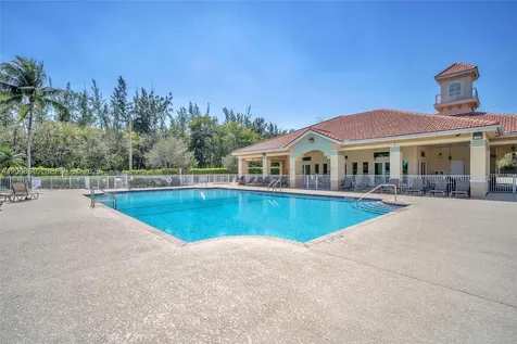 4266 SW 10th Place Deerfield Beach FL 33442