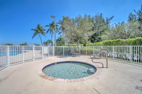 4266 SW 10th Place Deerfield Beach FL 33442