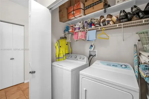 4266 SW 10th Place Deerfield Beach FL 33442