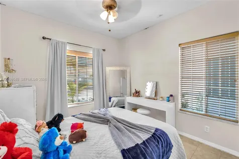 4266 SW 10th Place Deerfield Beach FL 33442