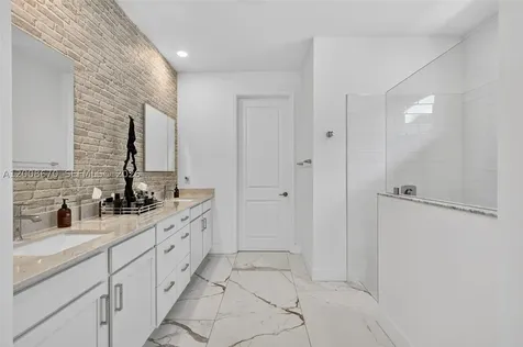 10626 Starling Way West Palm Beach FL 33412