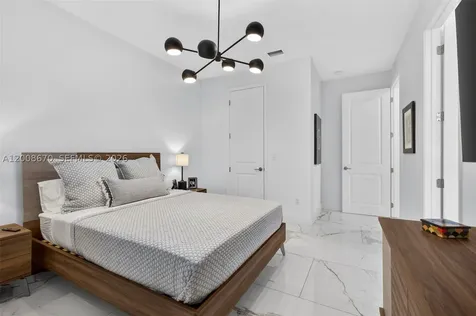 10626 Starling Way West Palm Beach FL 33412