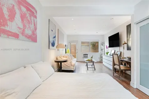 1050 Pennsylvania Avenue Miami Beach FL 33139
