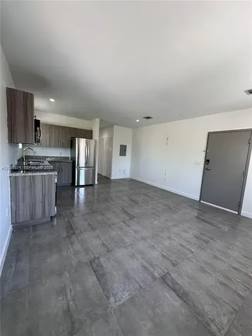 165 NW 39th Street Miami FL 33127