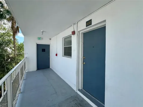 1340 Lincoln Road Miami Beach FL 33139