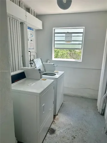 1340 Lincoln Road Miami Beach FL 33139