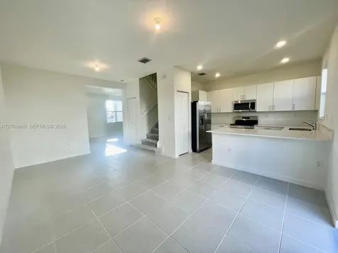 2882 SE 26th Terrace Homestead FL 33035
