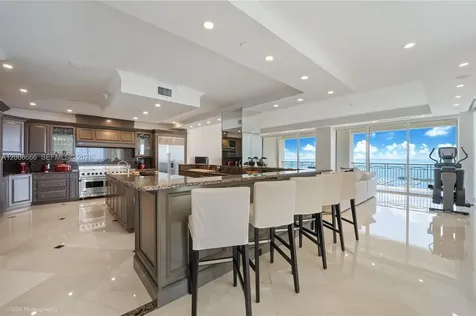 3400 SW 27th Avenue Miami FL 33133