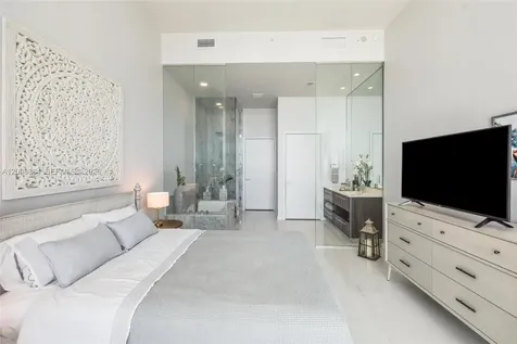 480 NE 31st Street Miami FL 33137
