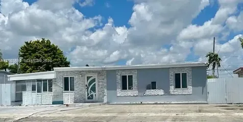367 W 33rd Street Hialeah FL 33012