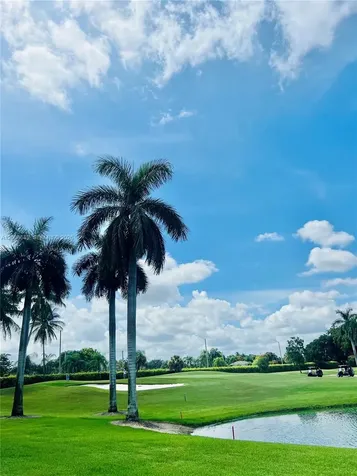 9820 S Hollybrook Lake Drive Pembroke Pines FL 33025