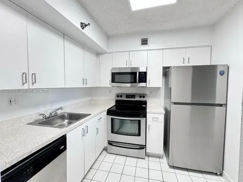 3300 NE 191st Street Aventura FL 33180